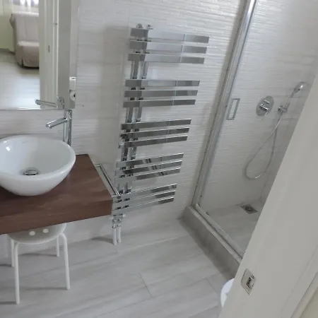 Victoria Studios Guest house