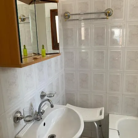Victoria Studios * Spetses Town