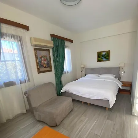 Victoria Studios Guest house Spetses Town